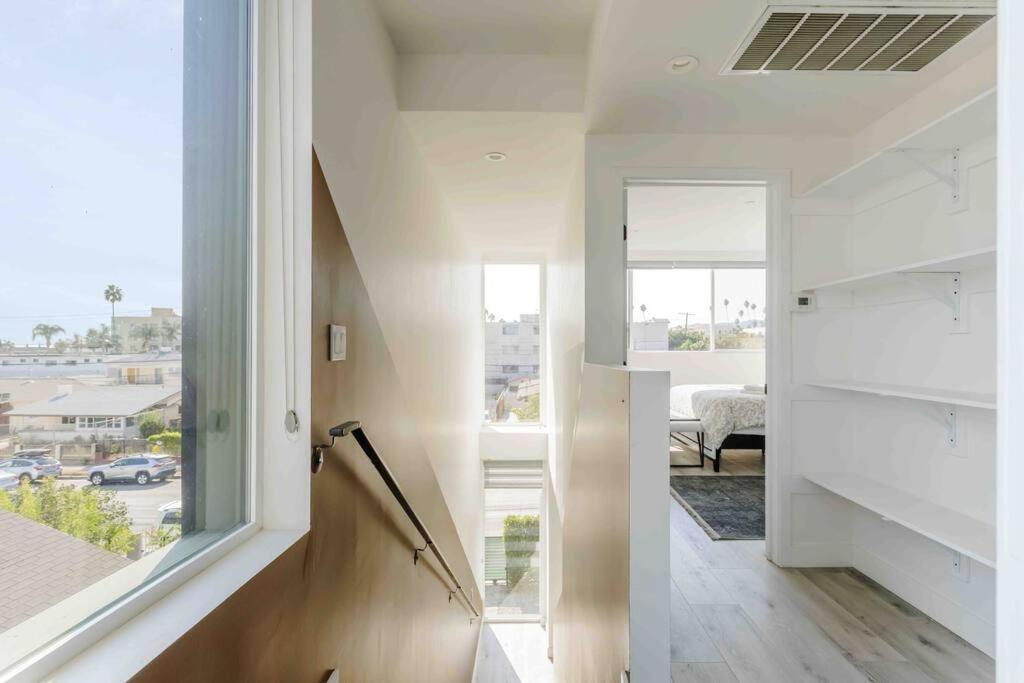 Villa Stunning Hollywood Townhouse With Sunny Views Los Angeles Esterno foto