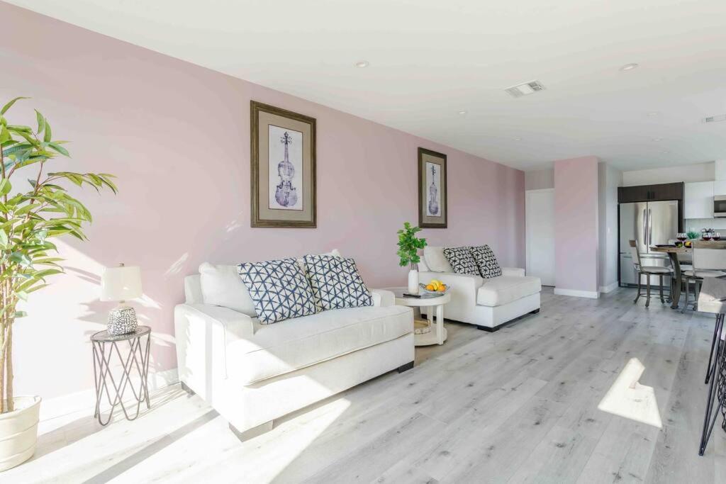 Villa Stunning Hollywood Townhouse With Sunny Views Los Angeles Esterno foto